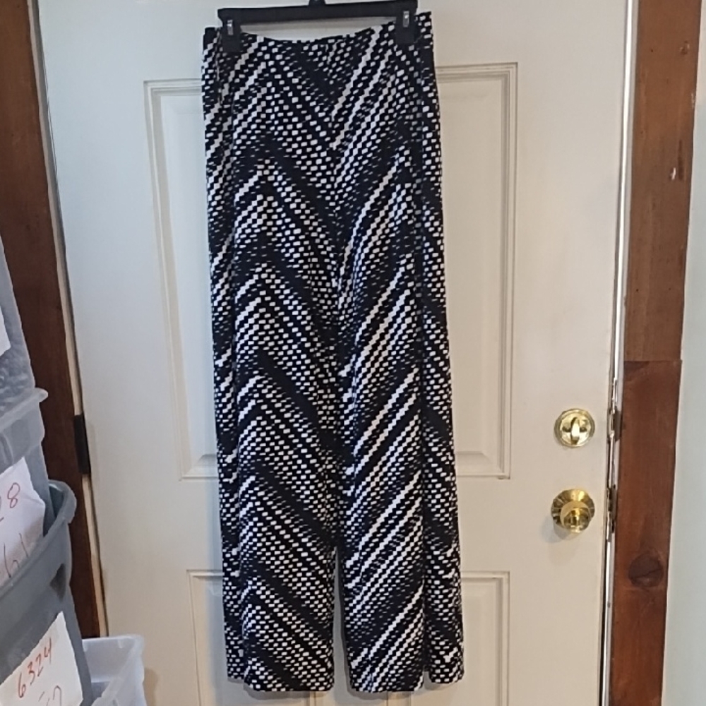 Chico's Black & White Chevron-Print Wide-Leg Pants